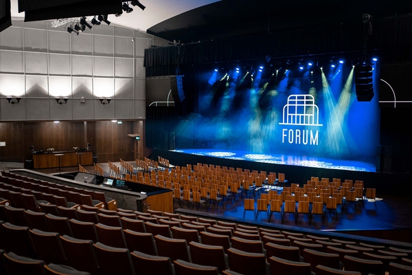 Forum Scene