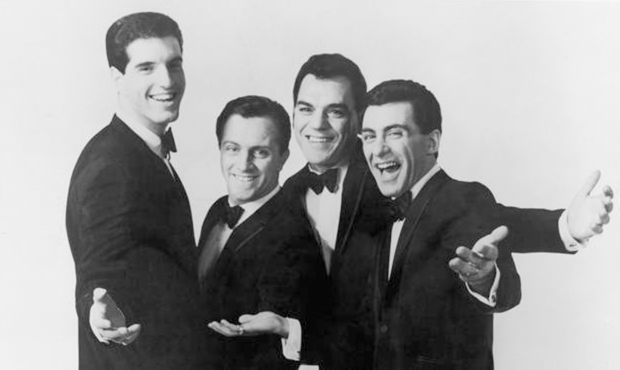 Nå er Frankie Valli og The Four Seasons tilbake igjen!